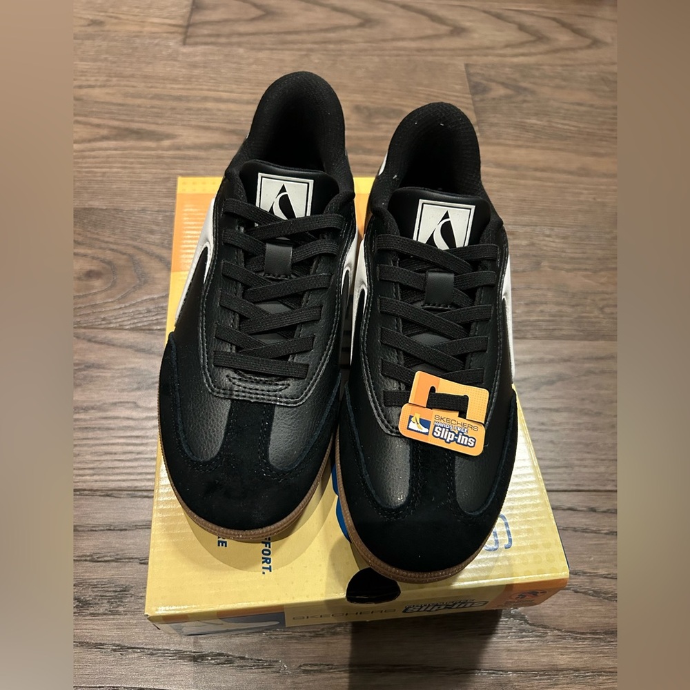 Skechers hands free slip ins